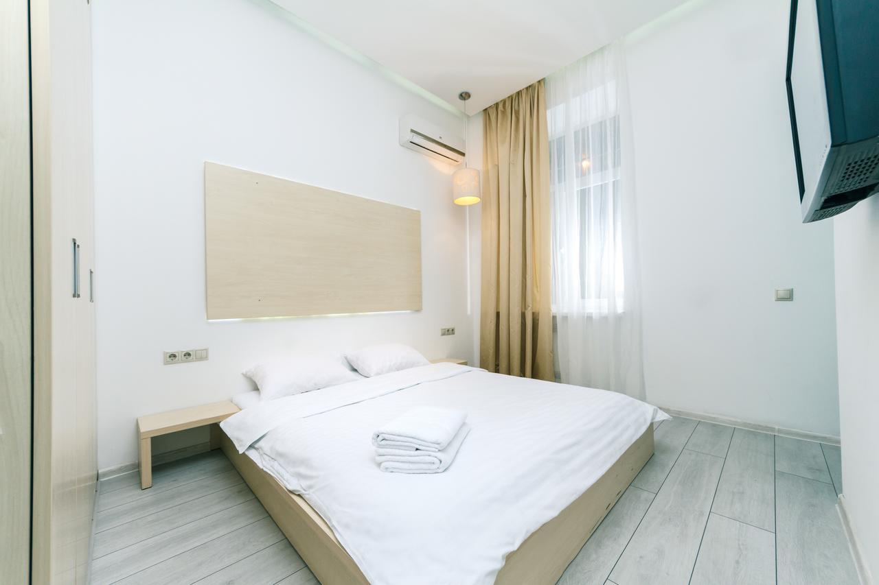 Kreschatik 21 With Terrace 2Br Kiev Exterior foto