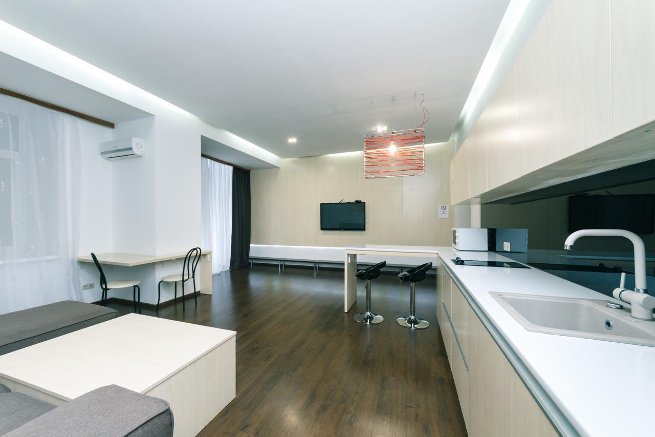 Kreschatik 21 With Terrace 2Br Kiev Exterior foto