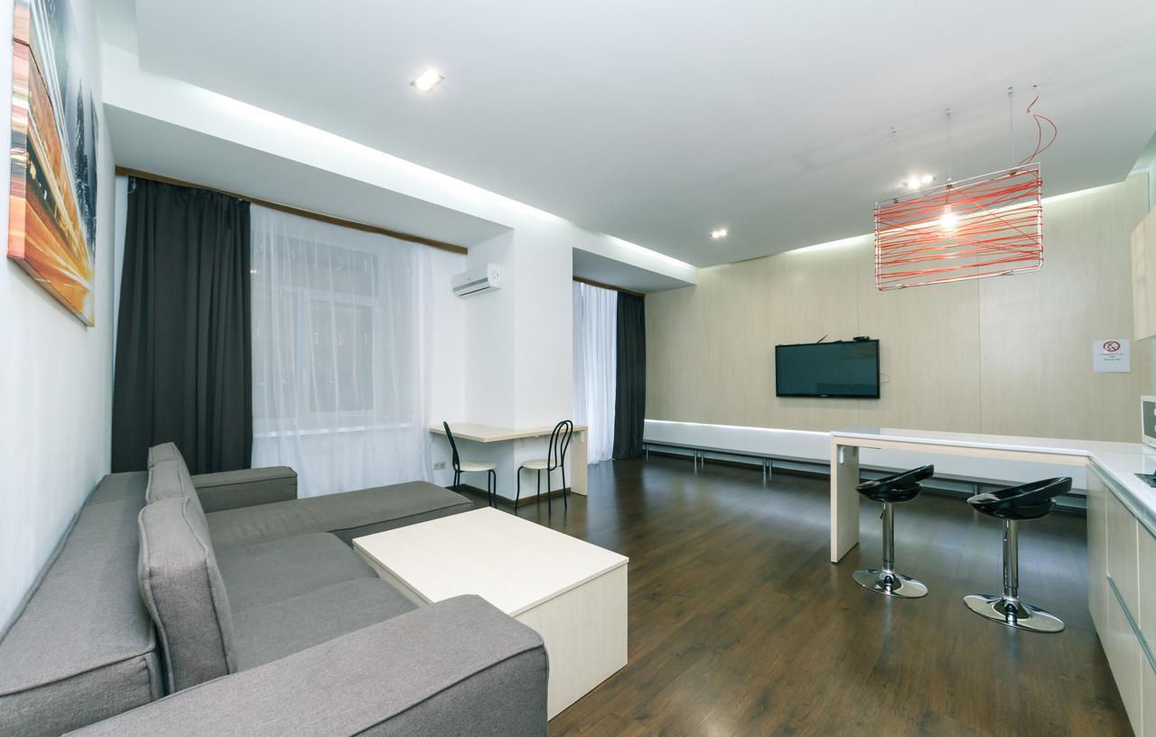 Kreschatik 21 With Terrace 2Br Kiev Exterior foto